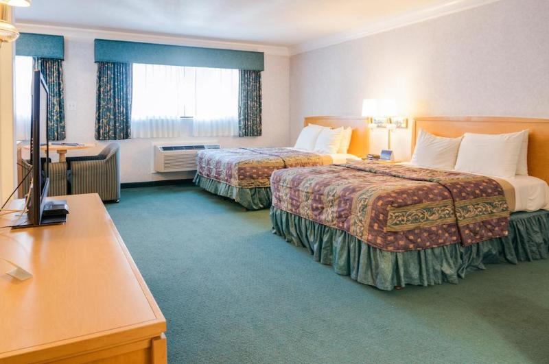 Nob Hill Motor Inn